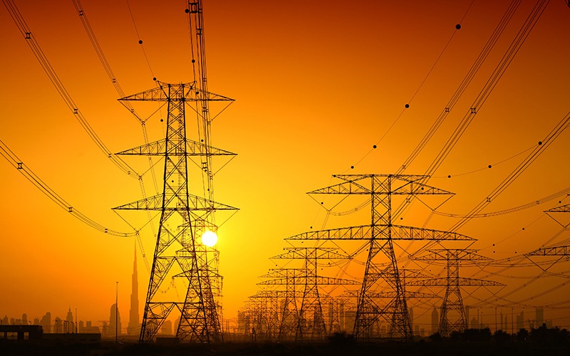 حقانی نسب: سود صادرات برق باید نصیب نیروگاه ها شود