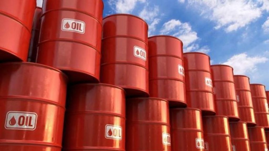 فروش نفت در بورس باید به صورت کالا باشد/ اوراق سلف نفت ماهیت قانونی ندارد