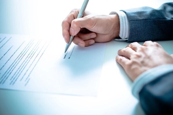 تمدید قرارداد حمل مواد اولیه حریل با ذوب آهن برای 9 ماه دیگر