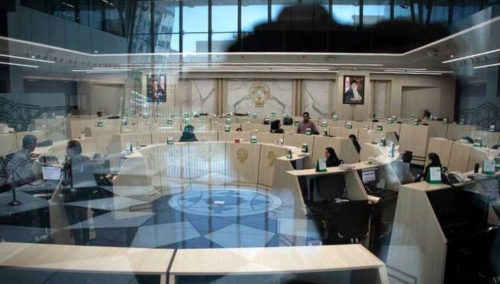 توقف 7 نماد برای مجمع و بازگشایی 22 سهم