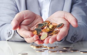 خریداران سکه در بورس کالا به ارزش ذاتی طلا و نرخ ارز توجه کنید/ متضرر نشوید