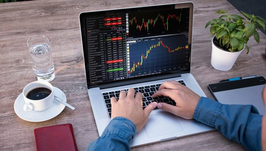 معاملات مشکوک 10 نماد با صدرنشینی فغدیر (گوهران، چفیبر و ...)