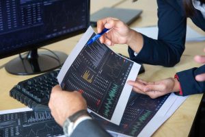 بروزرسانی اطلاعات مشتریان توسط کارگزاری ها